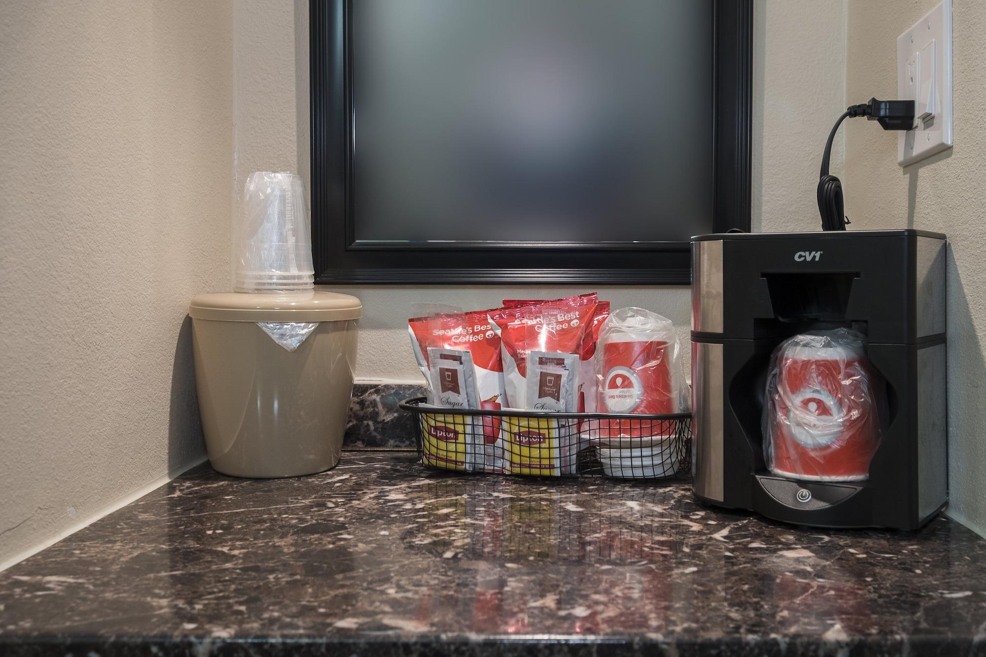 Red Roof Inn Plus+ Poughkeepsie Exterior foto
